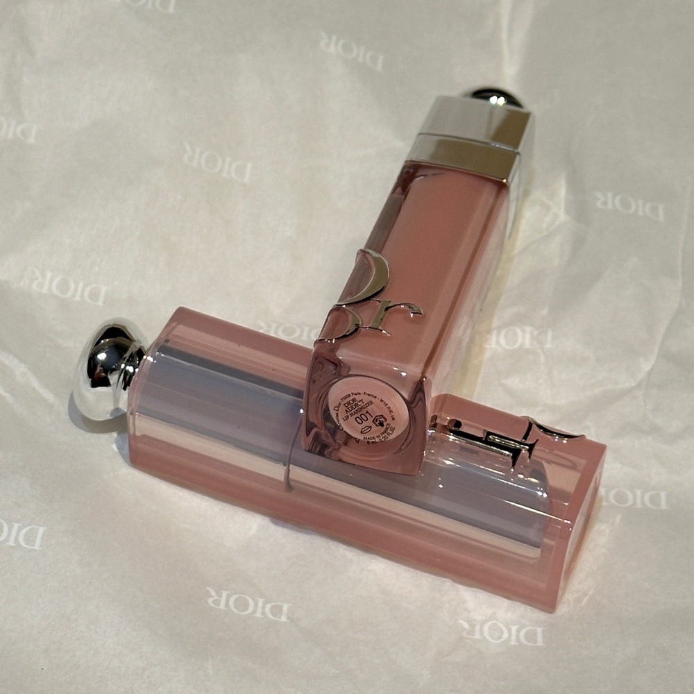 Dior The Pink Glow Ritual Makeup Set “Limited Edition” (Holiday 2025) - Picture 5 of 14